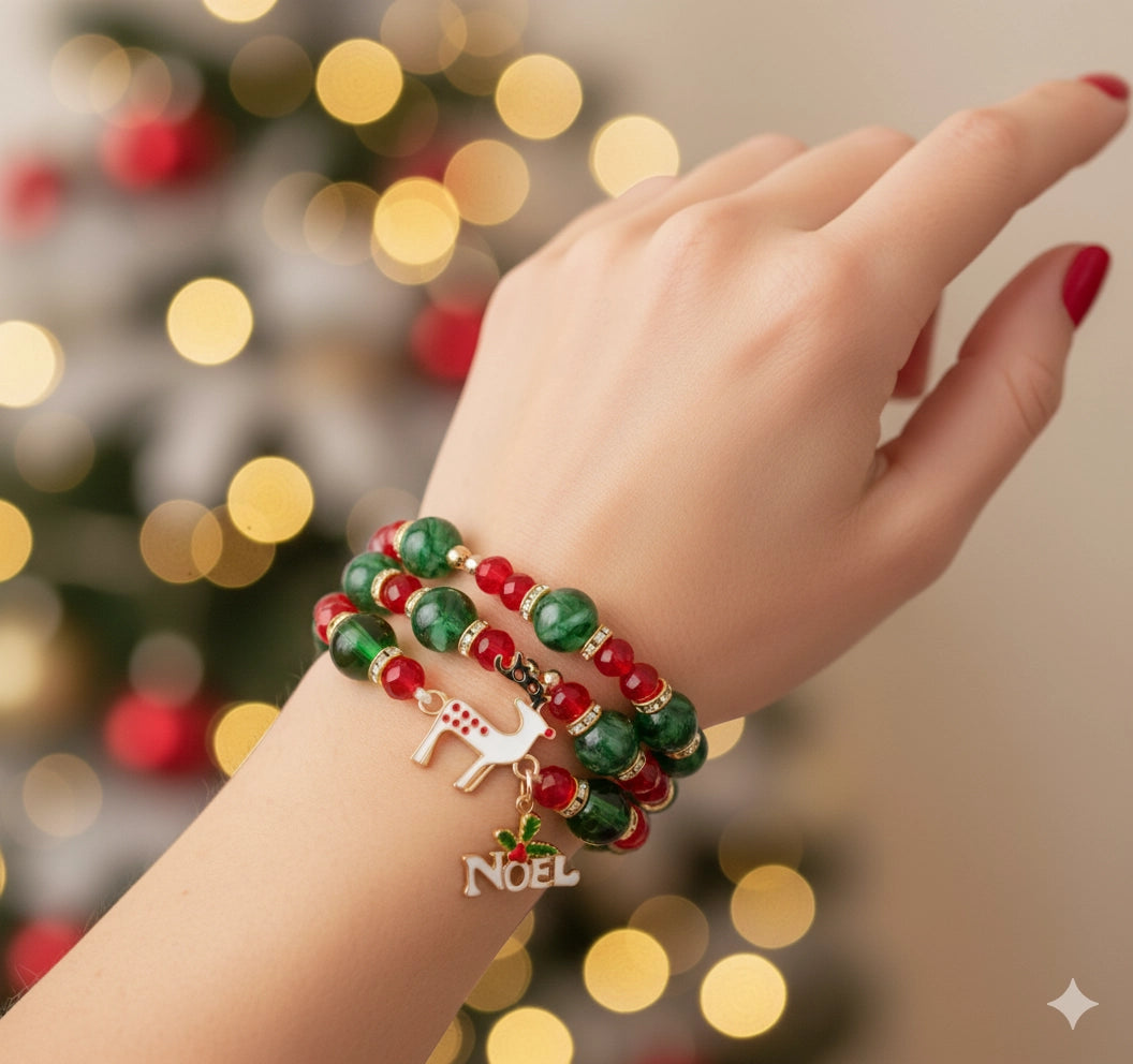 Christmas Beaded Bracelet – Red & Green Noel Reindeer Charm Holiday Jewelry