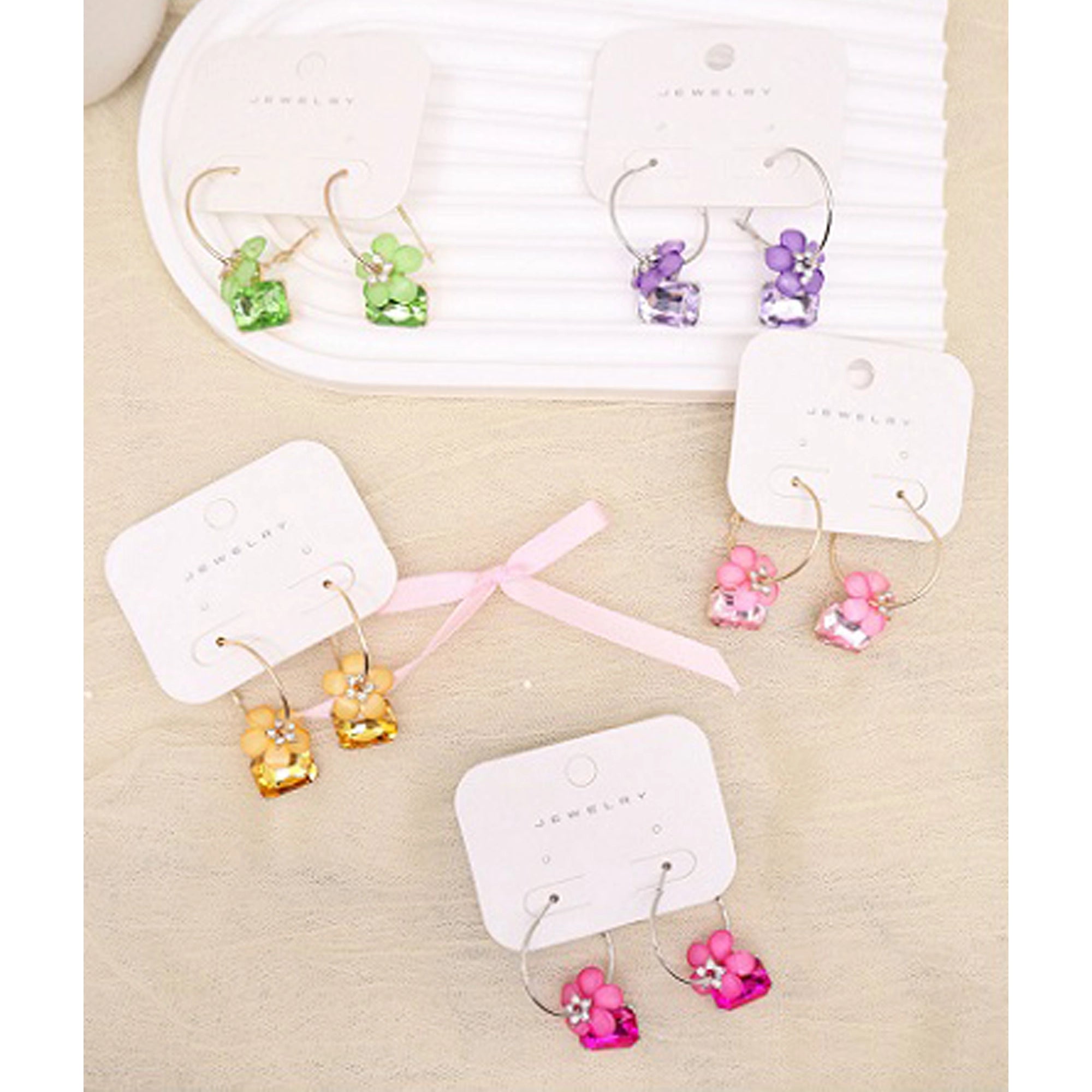 Elegant Flower Charm Hoop Earrings with Rhinestone Crystal Geometric Pendant (AER1955)
