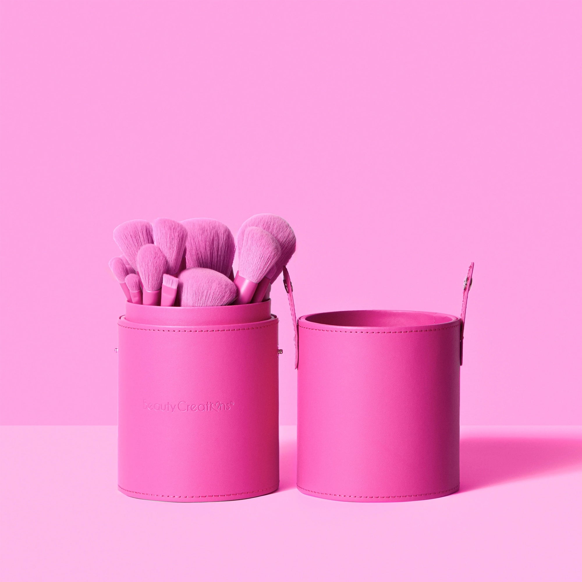 Beauty Creations - Hot Girl 24 PC Brush Set