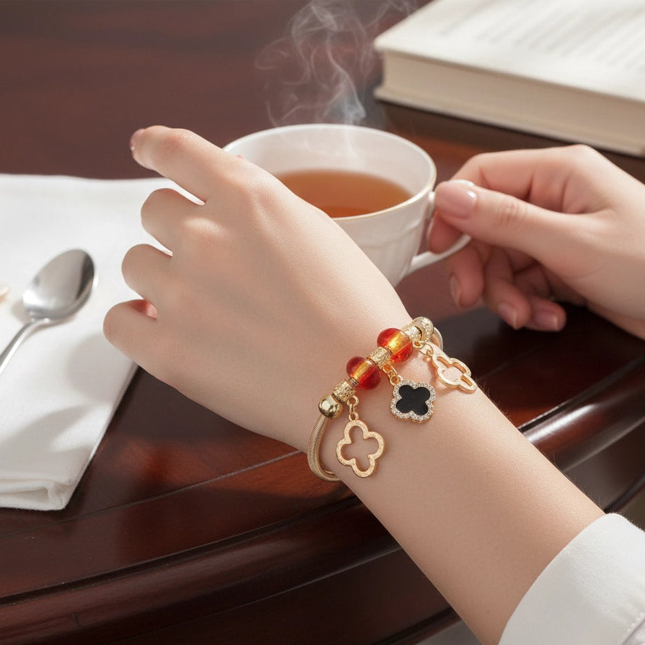 Four-Leaf Clover Charm Bracelet (CB2267)