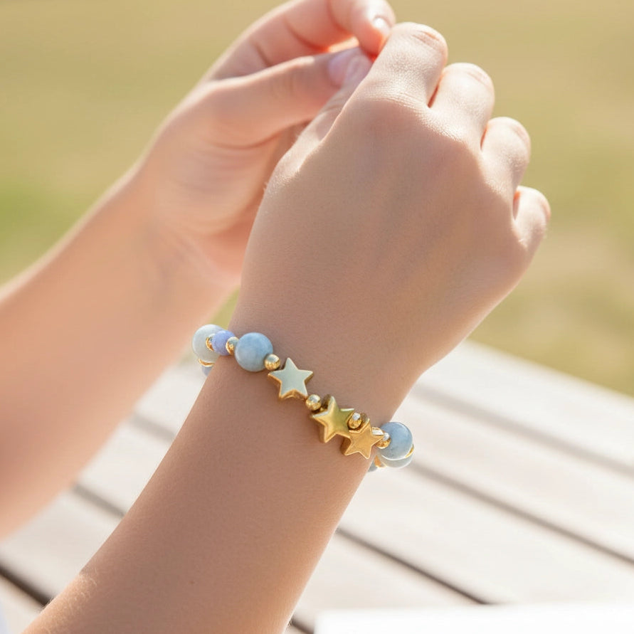 Kids Star Charm Beaded Bracelet – Wholesale Pastel Stone & Gold Accent Jewelry (CB2895)