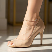 Elegant Twisted Chain & Baguette Crystal Anklet