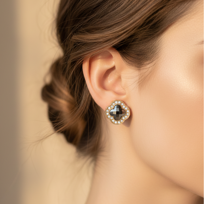 Purest Essence Clover Clip-On Earrings – Sparkling Crystal & Enamel Motif (1.5 cm) (CR3989K)