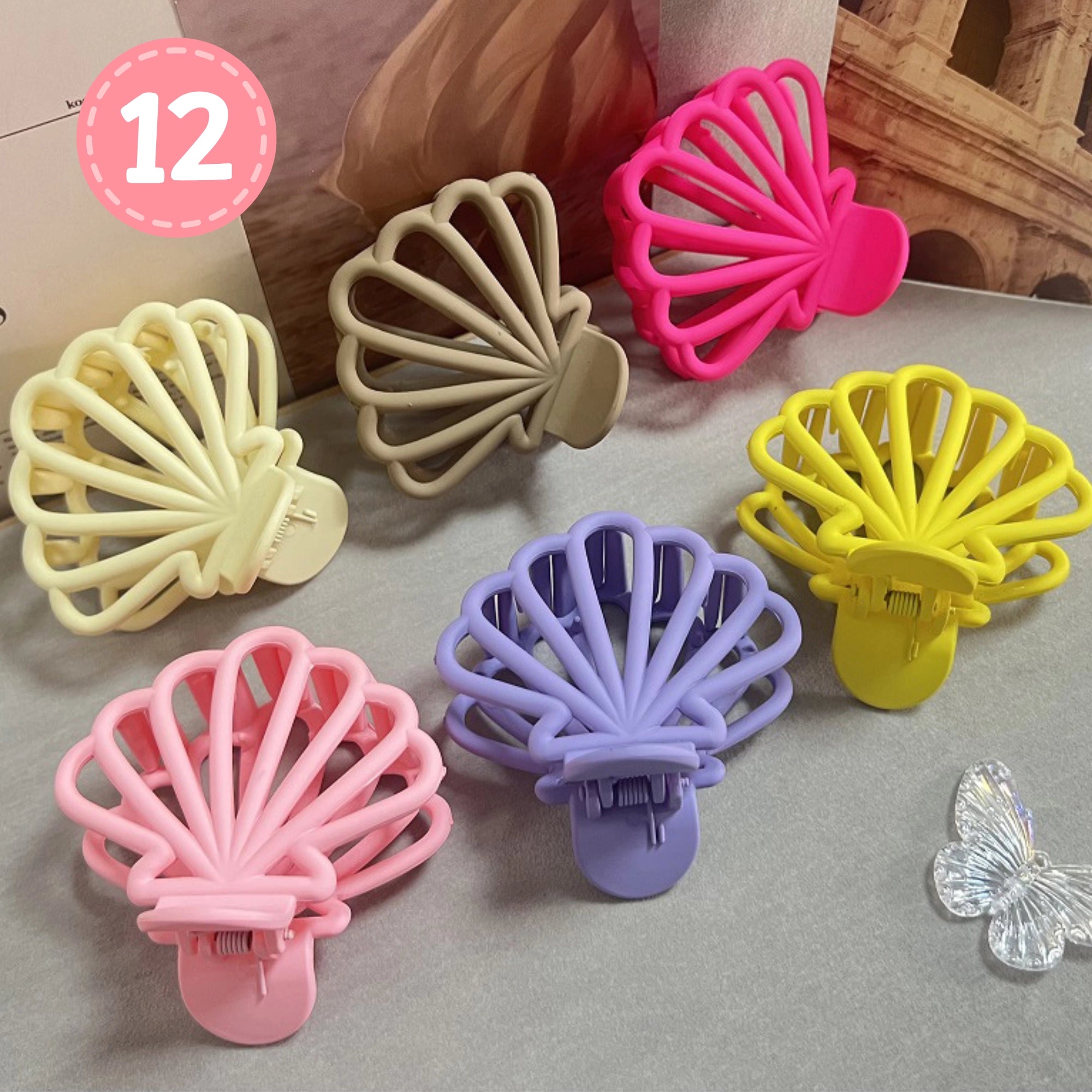 Matte Fan-Shaped Hair Clip – Large Claw Clip for Thick Hair