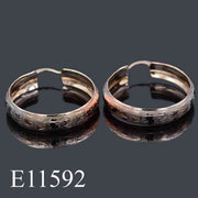 E11592 - Elegant Two-Tone Diamond-Cut Pattern Hoop Earrings - Rose Gold and White Rhodium Plated