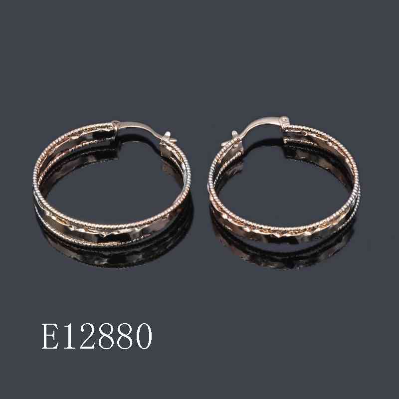 E12880 - 18K Gold Plated Textured Double Hoop Earrings | Vintage-Inspired Diamond-Cut Huggie Earrings