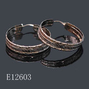 E12603 - Elegant Rose Gold Plated Diamond-Cut Textured Hoop Earrings for Women