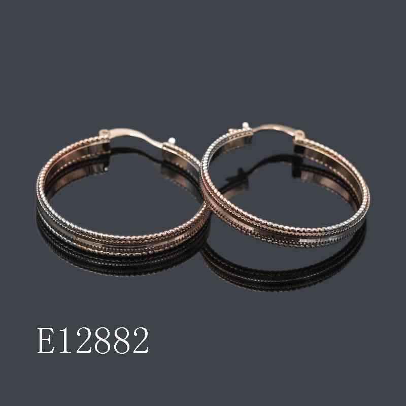 E12882 - 18K Rose Gold Plated Beaded Textured Hoop Earrings – Elegant Double-Rimmed Medium Hoops for Women