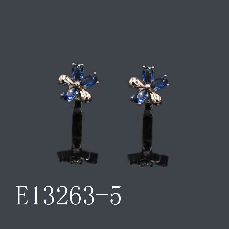 E13263-5 - 18K Gold Plated Sapphire Blue Crystal Flower Stud Earrings for Women
