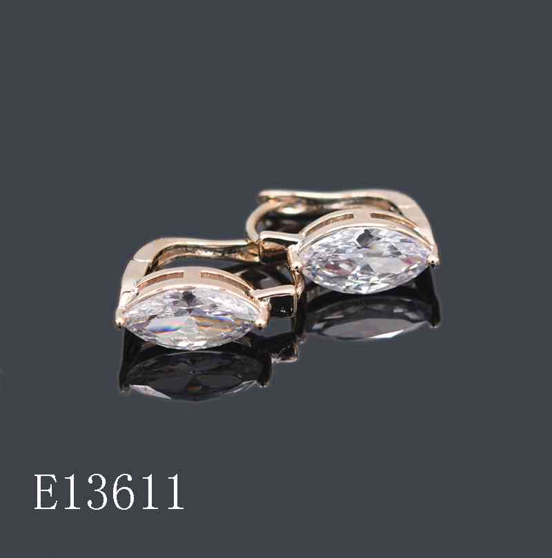 E13611 - 18K Gold Plated Marquise Cut Cubic Zirconia Huggie Hoop Earrings | Sparkling Crystal Leverback Earrings for Women