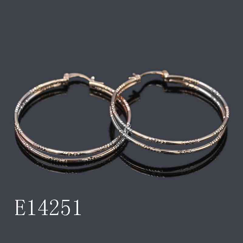 E14251 - 30mm Elegant Rose & White Gold Plated Double Layer Textured Hoop Earrings