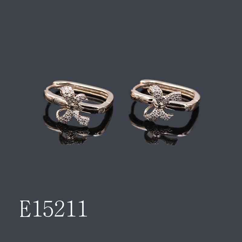 E15211 - 18K Gold Plated Cubic Zirconia Bow Huggie Hoop Earrings | Delicate Ribbon Hoop Jewelry