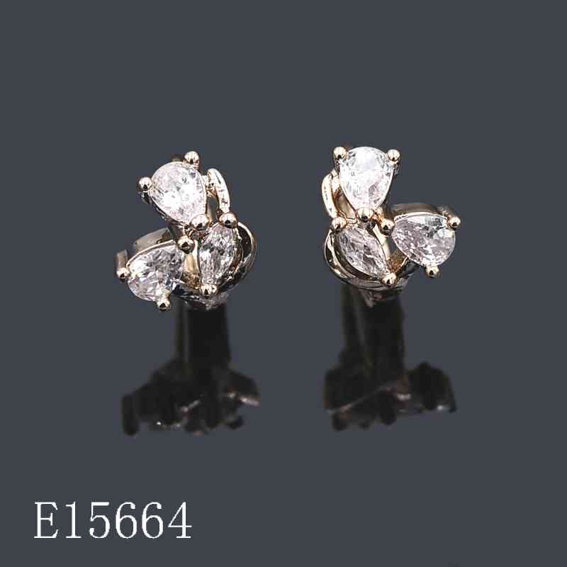 E15664 - 18K Gold Plated Cubic Zirconia Cluster Stud Earrings | Sparkly Pear & Marquise Cut Crystal Earrings for Women