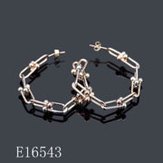 E16543 - Tri-Color 18K Gold Plated Graduated Link Hoop Earrings | Hardware Style Chain Hoops