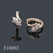 E16082 - 18K Rose Gold Plated Cubic Zirconia Huggie Earrings – Sparkling Cluster Leverback Small Hoops