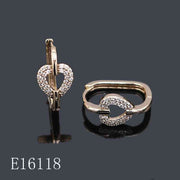 E16118 - 18K Gold Plated Cubic Zirconia Heart Huggie Hoop Earrings for Women – Elegant Pave CZ Heart Dangle Small Hoops