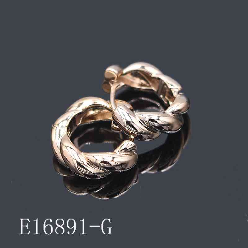E16891 - Gold Plated Chunky Twisted Huggie Hoop Earrings | Braided Gold Creoles