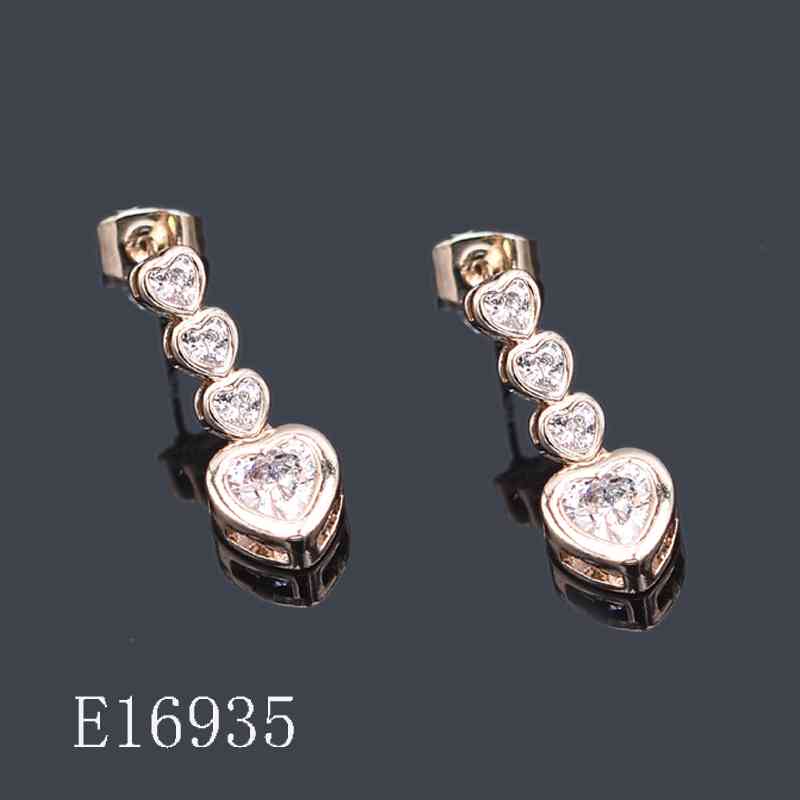 E16935 - Gold Plated Graduated Heart Cubic Zirconia Drop Earrings for Women | Romantic Crystal Dangle Studs