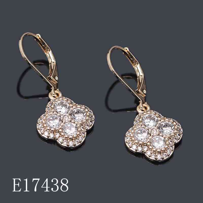 E17438 - 18K Gold Plated Clover Drop Earrings – Cubic Zirconia Leverback Dangle Earrings for Women