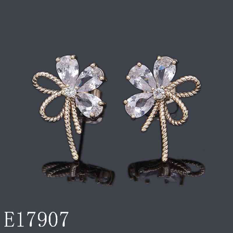 E17907 - 18K Gold Plated Cubic Zirconia Flower Bow Stud Earrings | Sparkling Pear-Cut Crystal Jewelry for Women