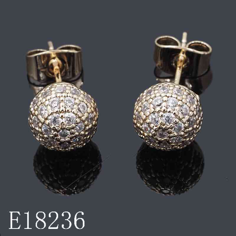E18236 - 18K Gold Plated Pavé Cubic Zirconia Ball Stud Earrings for Women