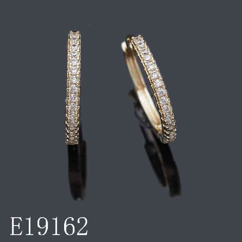 E19162 - 18K Gold Plated Cubic Zirconia Huggie Hoop Earrings | Sparkly Small Gold Hoops