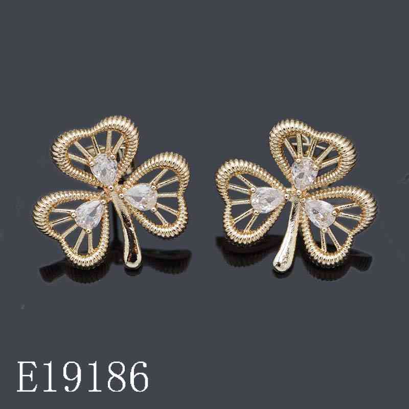 E19186 - 18K Gold Plated Shamrock Clover Stud Earrings with Cubic Zirconia | Good Luck Jewelry