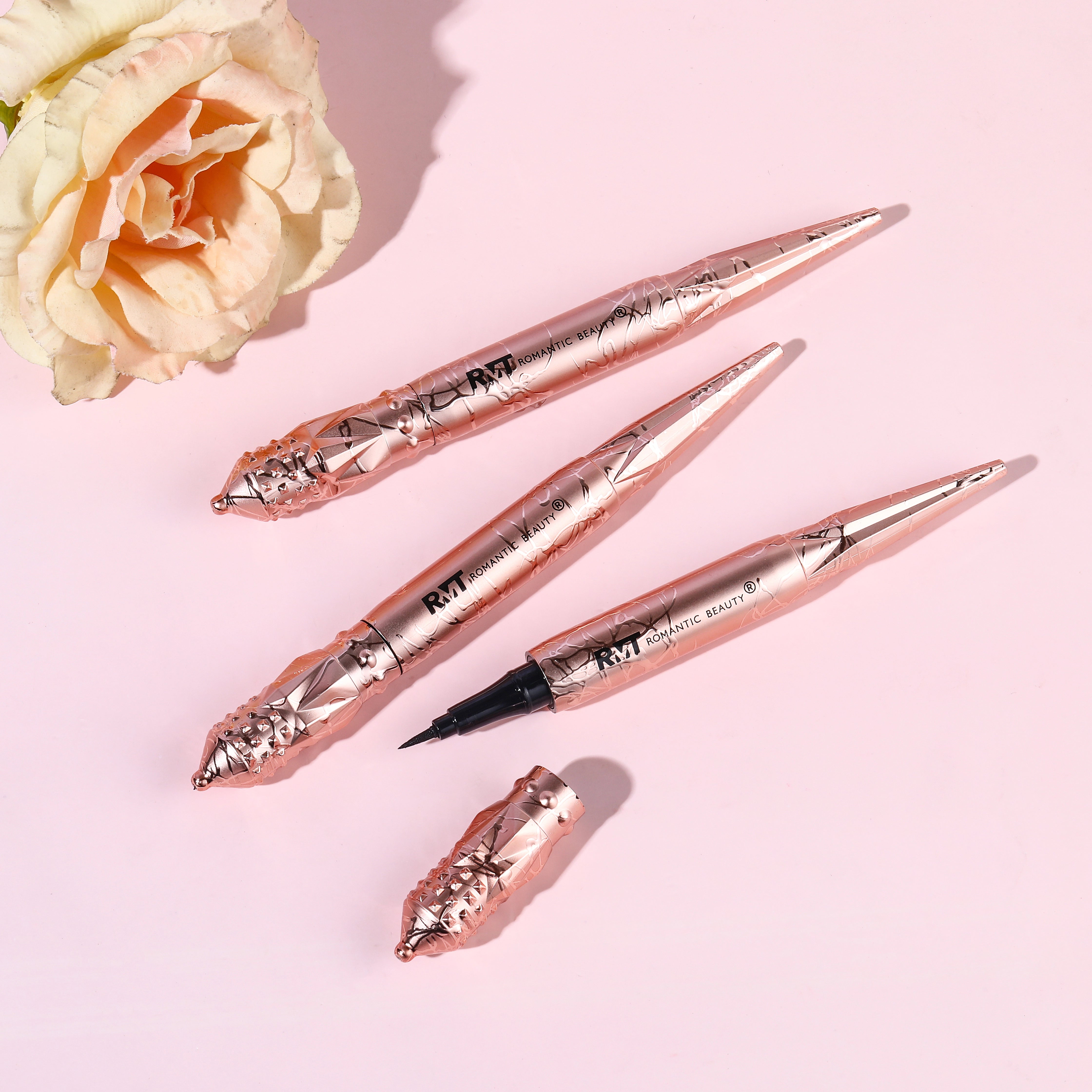 Romantic Beauty - Flawless Eyeliner Pen
