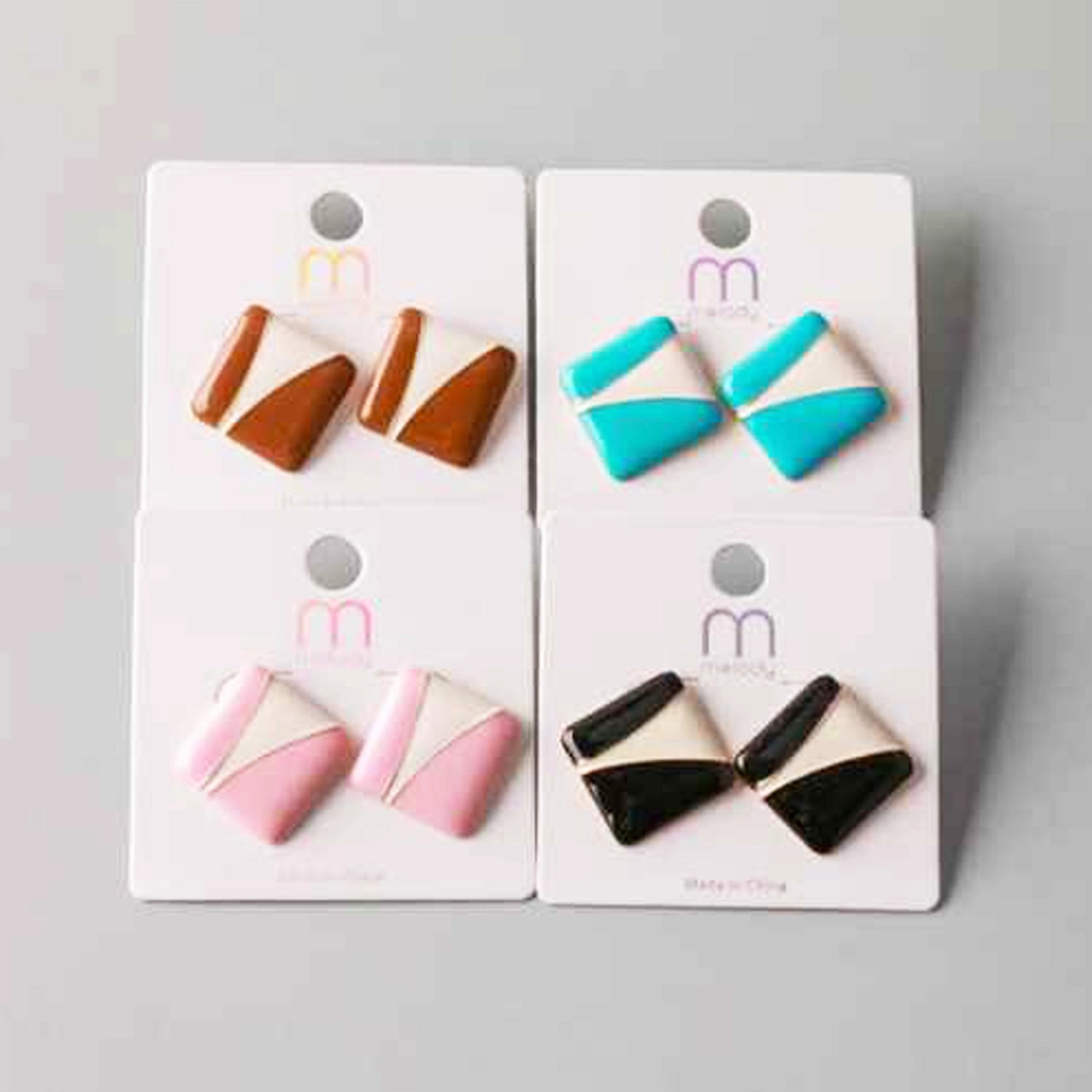 Retro Abstract Square Enamel Stud Earrings – Geometric Two-Tone Design (ER39333)