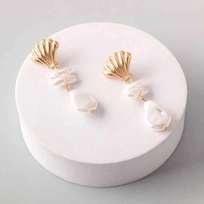 Natural Pearl Shell Drop Earrings – Seashell & Baroque Pearl Dangle Earrings in Gold & Silver (ER39741)