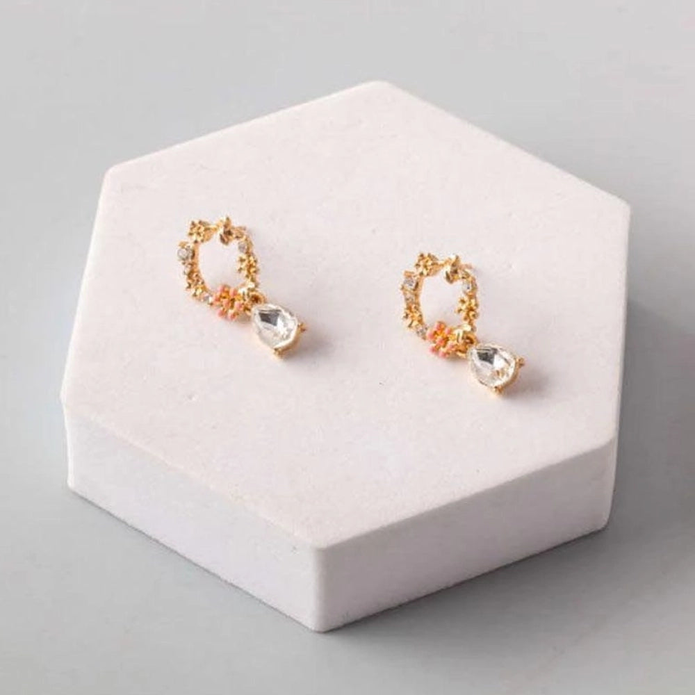 Vintage-Style Floral Wreath Crystal Teardrop Earrings – Gold Tone (ER40129)
