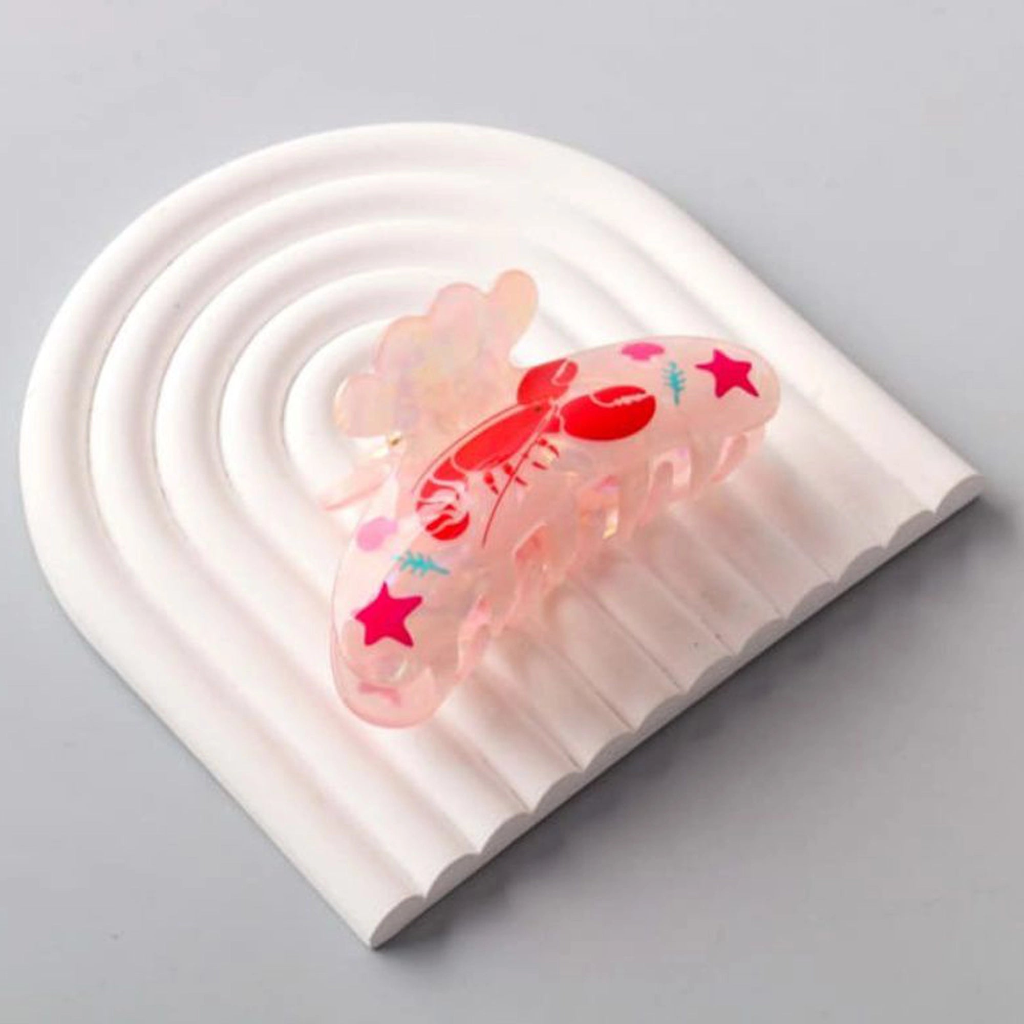 Acrylic Lobster Scalloped Claw Clip – Pink & Red Marine Life Hair Accessory (HCE1276)