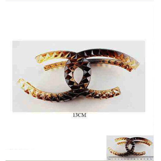 Textured Acrylic Double C Hair Clip – 13cm Large Claw