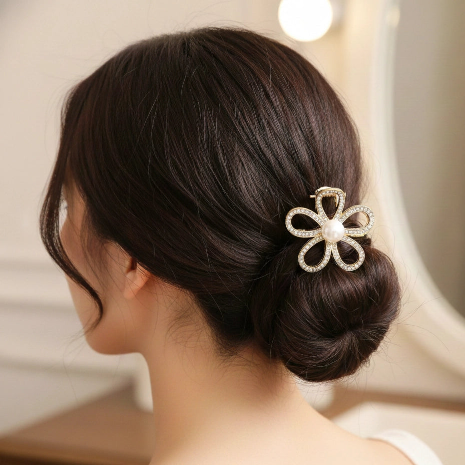 Luxurious Rhinestone Flower Hair Claw Clip with Pearl Center (4cm)