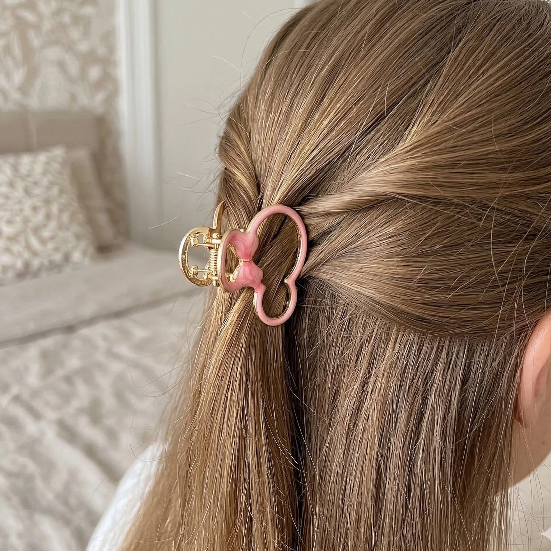 Charming Mouse-Ears Bow Claw Clip – Gold & Enamel Finish (JCM-10225M)