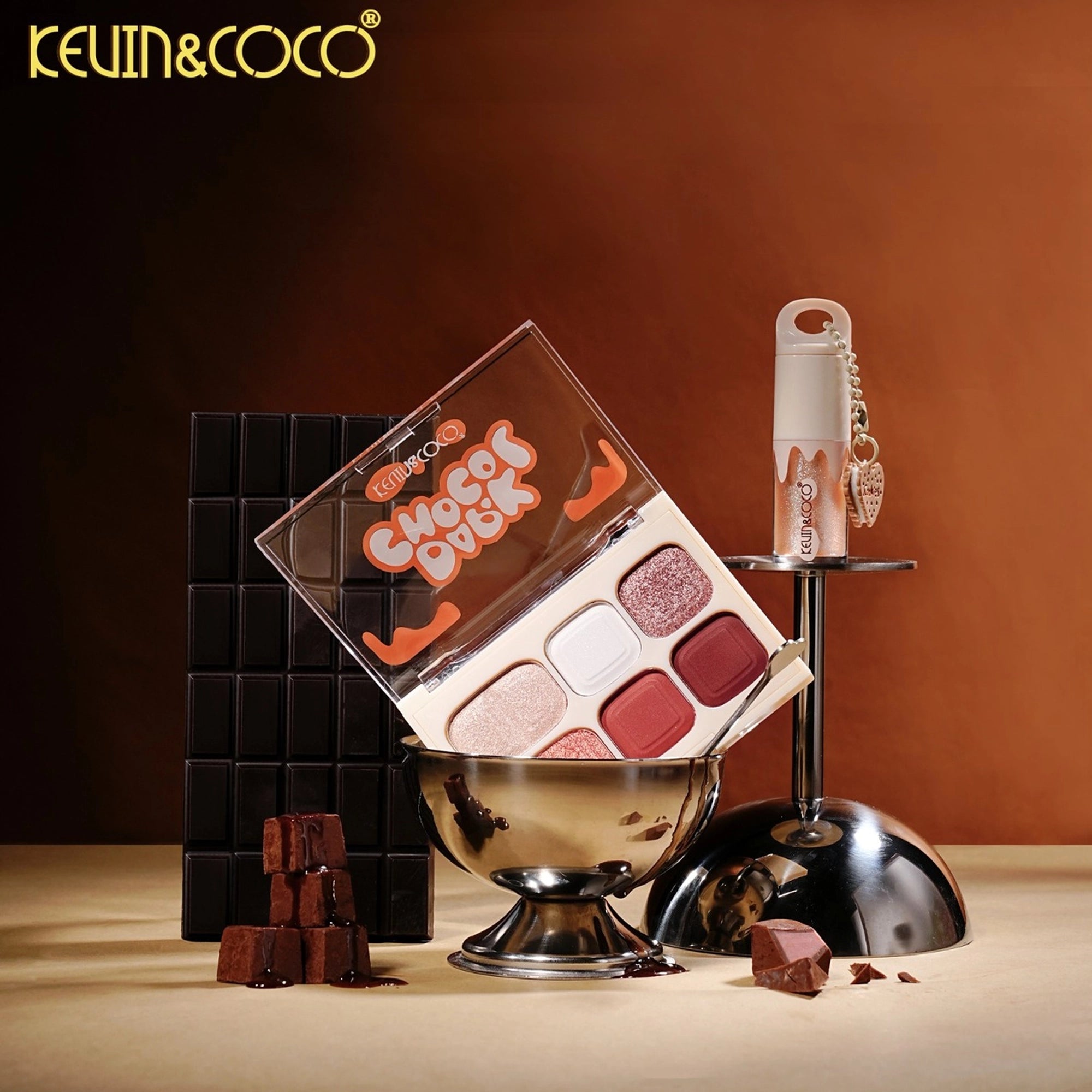 Kevin & Coco - Dark Chocol 6-Piece Makeup Set | Mini Eyeshadow & Highlighter Palette with Lip Gloss Keychain