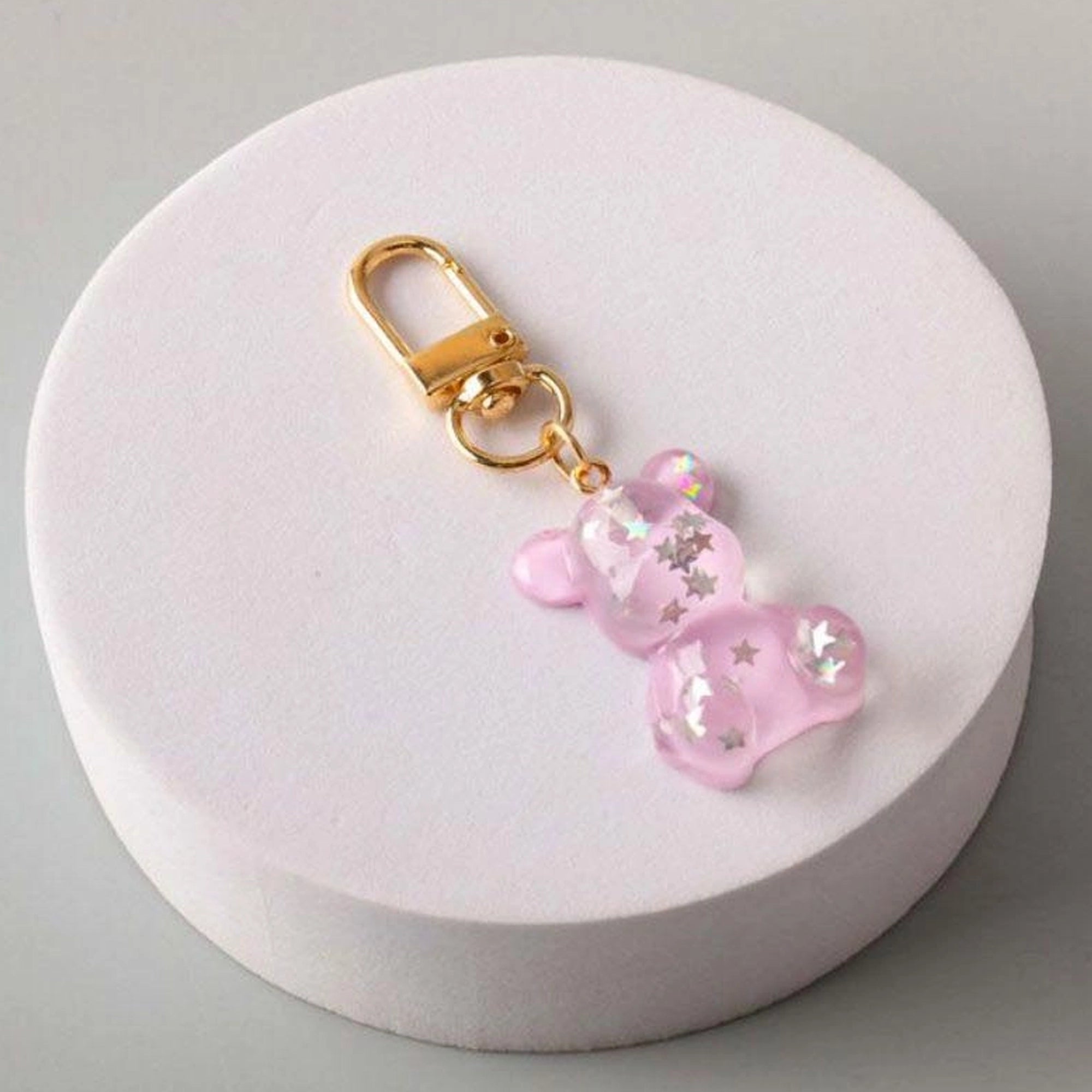 Sparkly Gummy Bear Resin Keychain – Glitter Star Bag Charm & Aesthetic Accessory (KC6045)