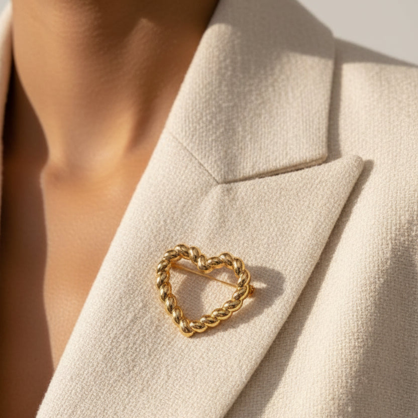 Twist Heart Ring Brooch Pin – Elegant Gold and Silver Metallic Twisted Heart Brooches for Women, Fashion Costume Jewelry Accessory (PN5338GS)