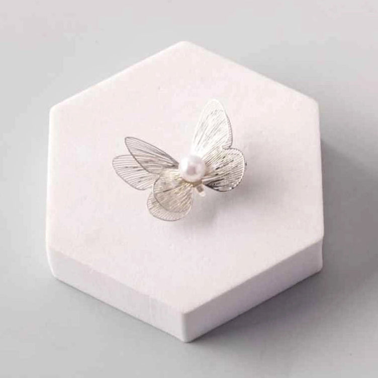 Elegant Filigree Butterfly Pearl Brooch Pin – Gold & Silver Tone Insect Jewelry (PN5414GS)