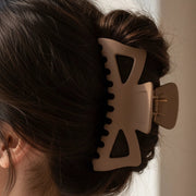 Matte Triangle Cut Hair Claw Clip – Large Modern Design (14cm)