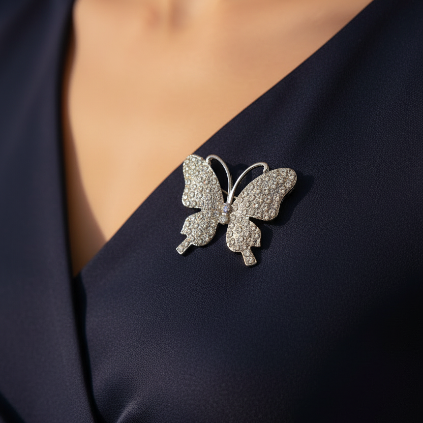 Elegant Butterfly Crystal Brooch Pin with Faux Pearl – Wholesale 12-Piece Set (YNV-1687)