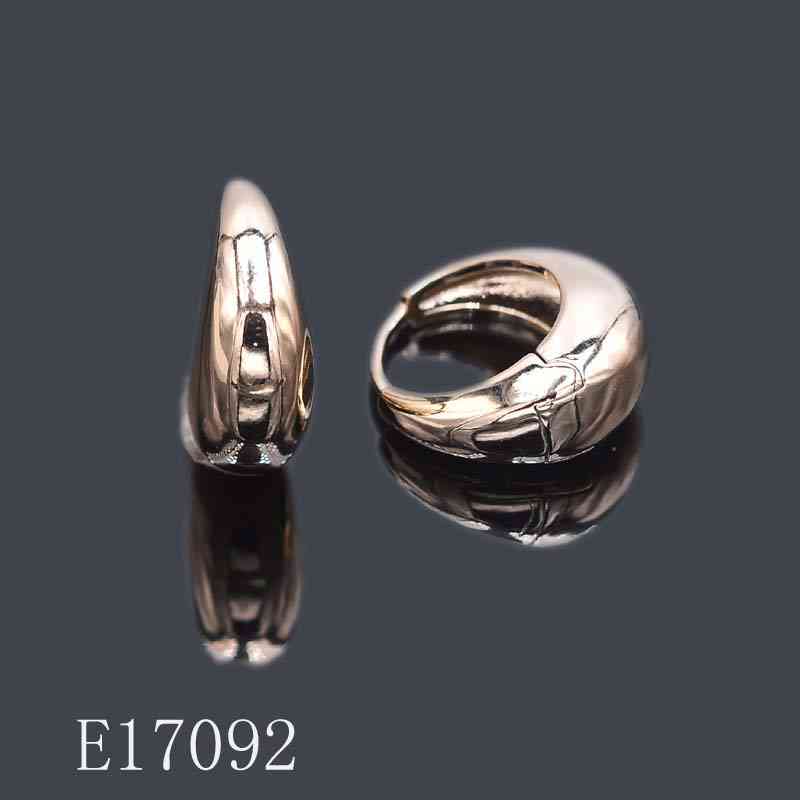 E17092 - Gold Plated Thick Huggie Hoop Earrings – Minimalist Chunky Small Creoles for Women