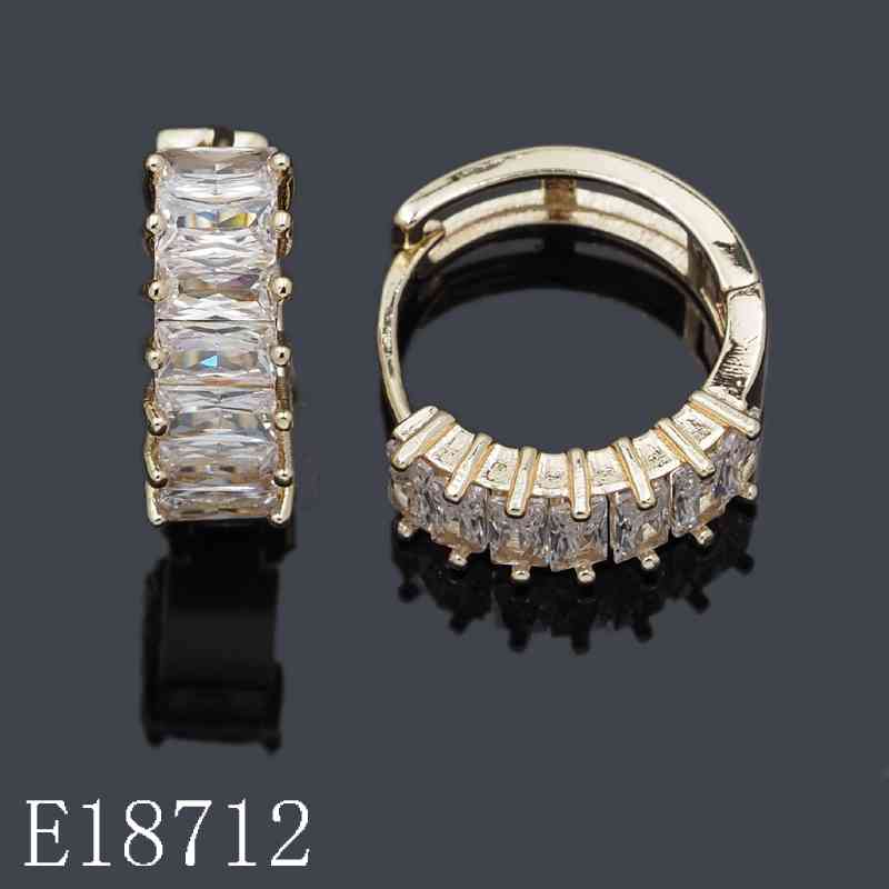 E18712 - Gold Plated Baguette Cubic Zirconia Huggie Hoop Earrings | Sparkling Emerald-Cut Crystal Latch Back Earrings