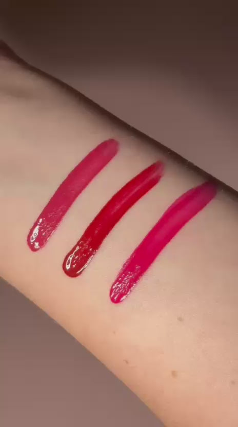 Load video: Prolux - Cosmetics "Matte Me!" Liquid Lipstick Display Set – Reds Collection