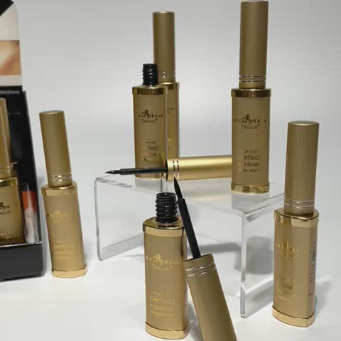 Load video: Italia Deluxe – Perfect Eyeliner Matte Black